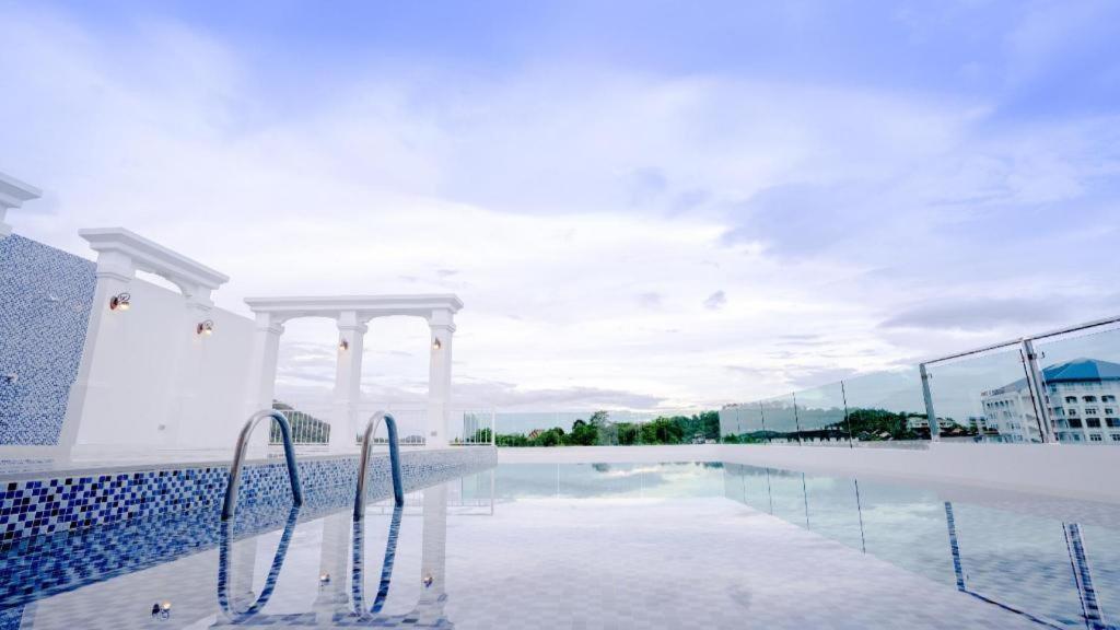 B2 Phuket Premier Hotel Patong Ngoại thất bức ảnh