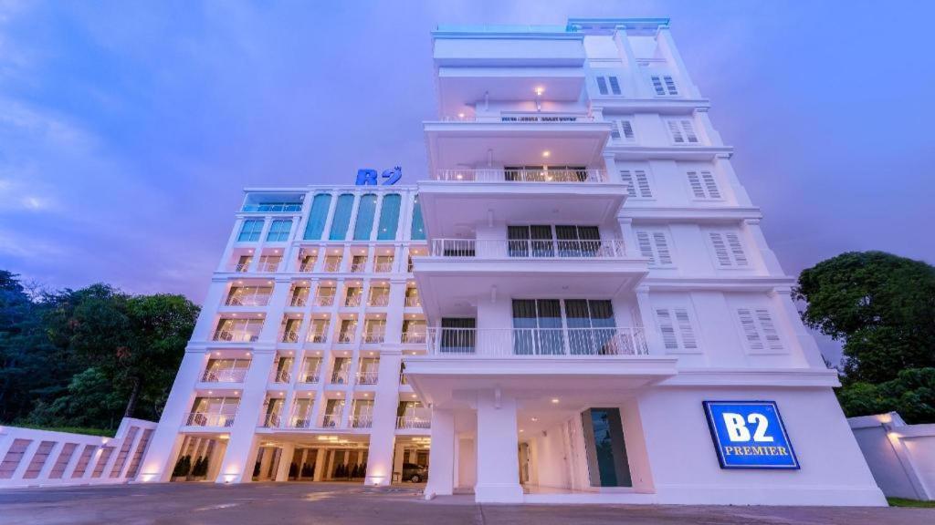 B2 Phuket Premier Hotel Patong Ngoại thất bức ảnh